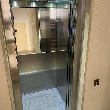 Molto Vicino All'aeroporto Ea 10 Minuti Dal Centro Citta